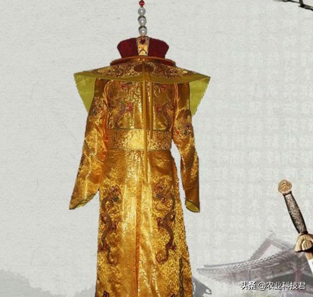 gucci狗年波士顿梗犬刺绣25:请说出你知道的一些奢侈品品牌？