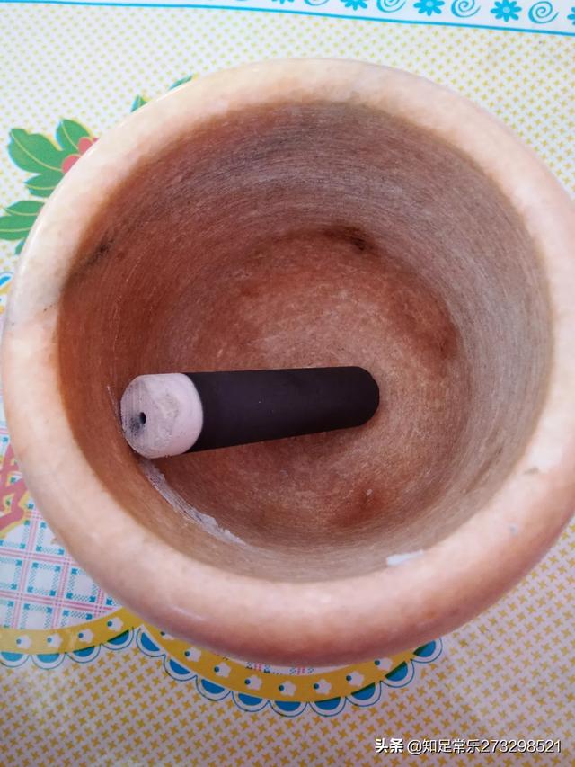 乳腺肿瘤门诊病历:20岁女孩怎么会有乳腺肿瘤？有哪些原因造成？