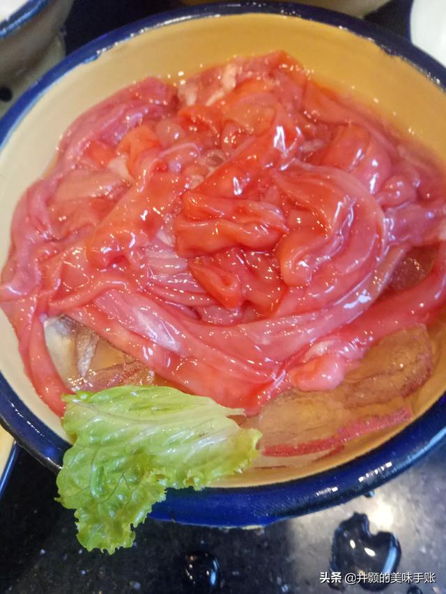 藏獒成火锅食材视频:我想问大家，我相信大家都吃过火锅，你觉得火锅有技术含量吗？ 藏獒沦为火锅