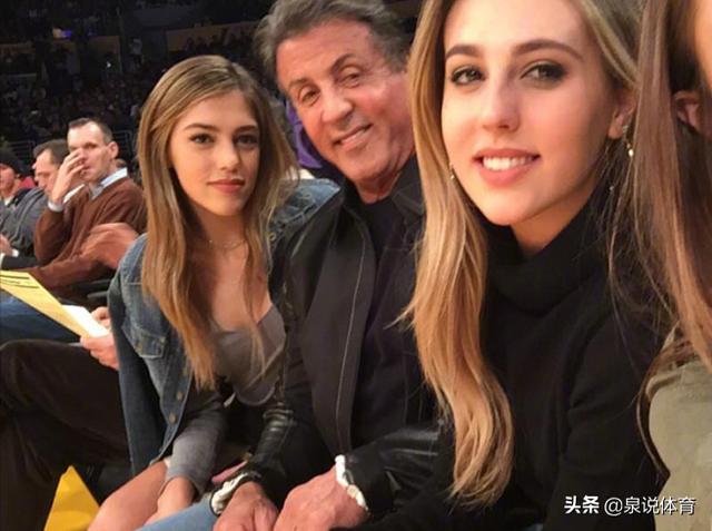 史泰龙女儿:健美先生史泰龙家的三千金为何会爆红网络？