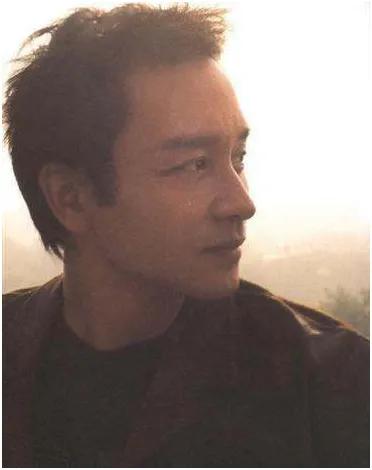 如果张国荣和李小龙活到现在,会是什么样的社会地位？