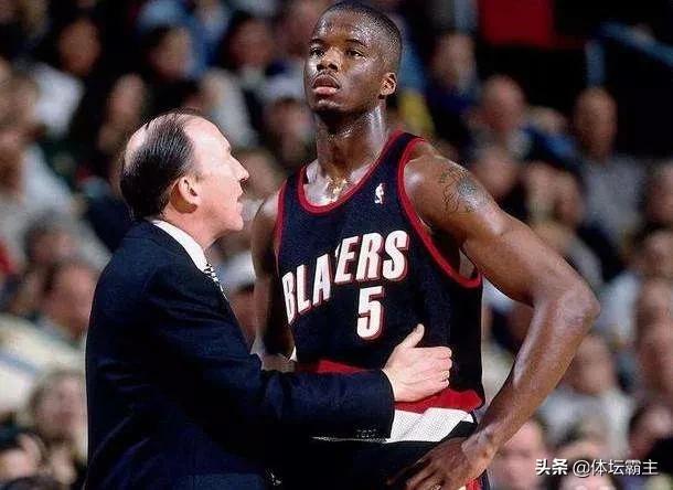 商人拉沙德:你觉得NBA现役的哪些球星拿4000万年薪当之无愧？