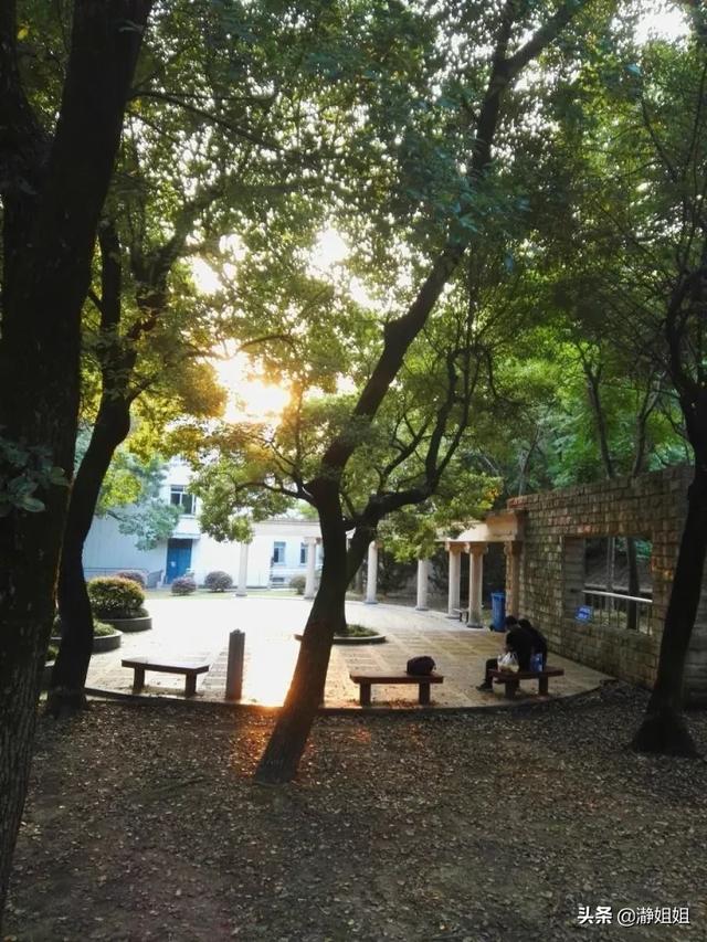 武大蝶楼灵异事件:武汉大学有哪些不为人知的有趣的地方？