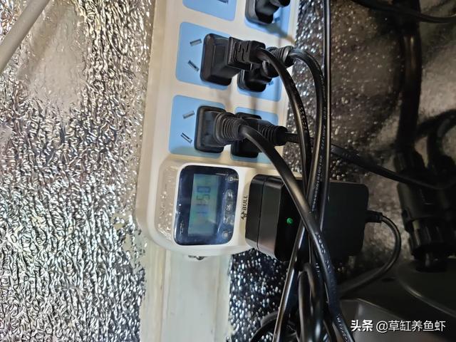 鱼缸增氧泵气泵:鱼缸吹氧泵工作间隔多长时间为宜？