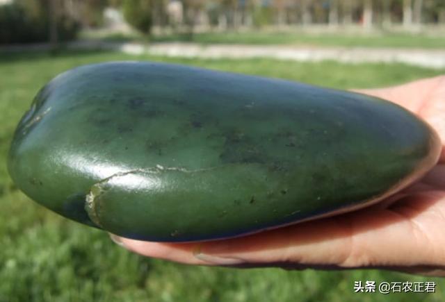 怎么鉴别一块石头是不是玉？插图54