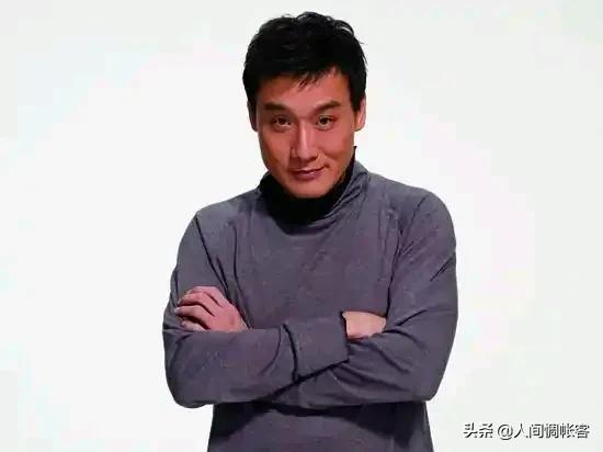 张国荣和梁朝伟:周润发，梁家辉，张国荣，梁朝伟，你觉得他们谁是影帝之神？