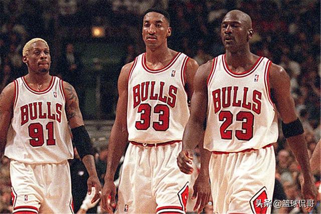 大虫罗德曼当年在公牛队场均只有5分，他为什么能和当年的乔丹皮蓬并称为三巨头？插图44