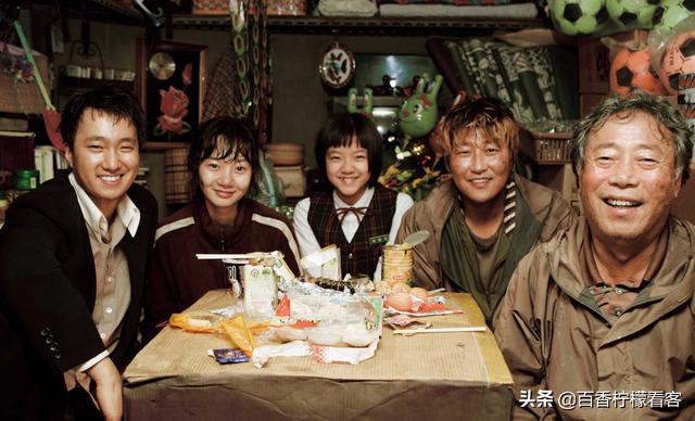 汉江怪物剧情介绍:如何评价奉俊昊执导的电影《汉江怪物》