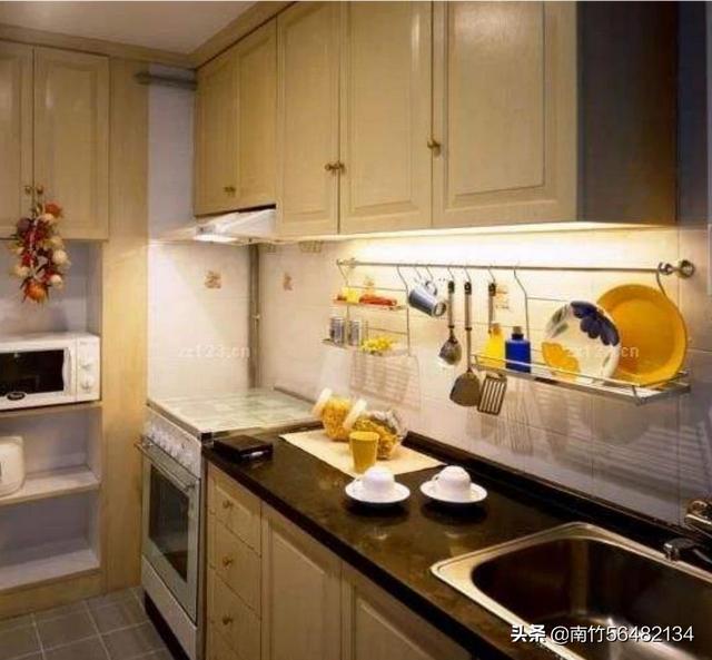 家庭清洁小妙招100条,厨房卫生太脏了，生活中有什么小妙招？