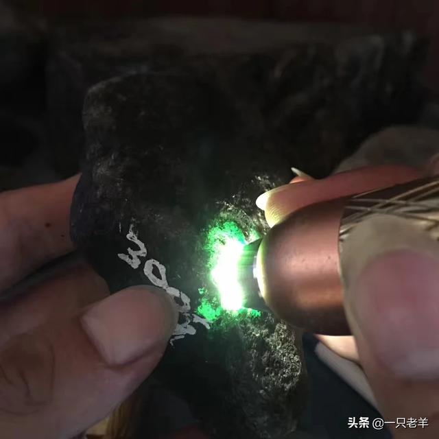 什么样的翡翠有收藏价值,哪个场口的翡翠最值得购买，最值得收藏？