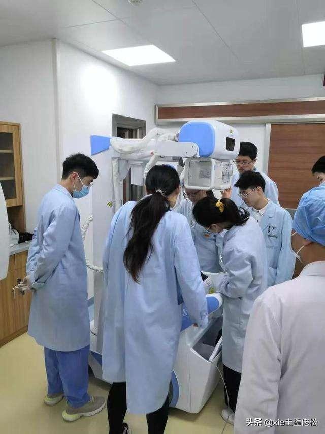 888达人在线娱乐网上:彩票这东西，真的能中奖的吗？