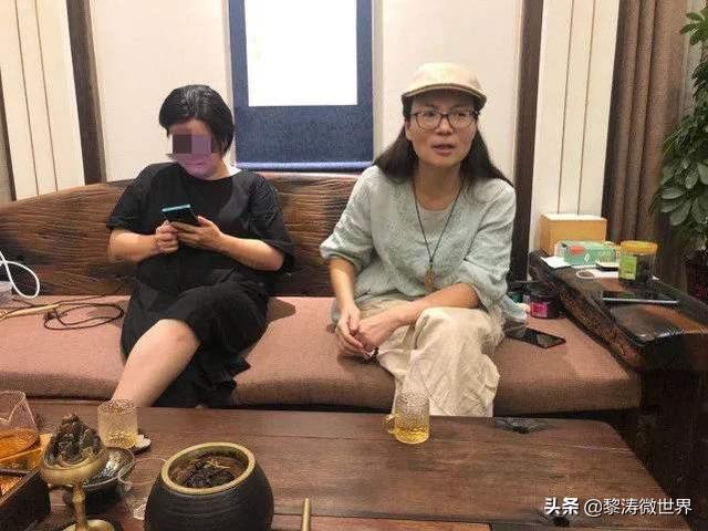 女子网上重金寻狗:捡狗女只因索要赎金未果，怒将爱犬摔死，是否构成敲诈勒索？