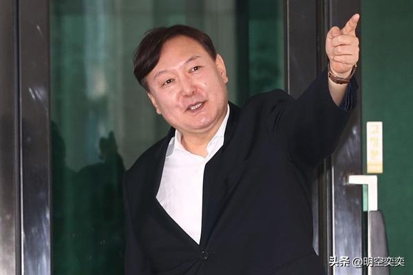 为何韩国总统任命的韩检总长都打了总统的脸？