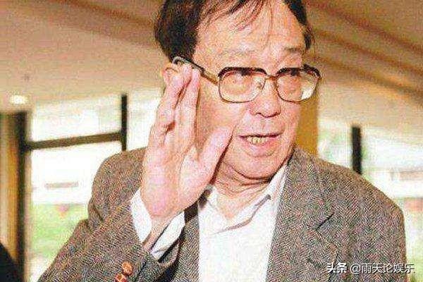 谢晋导演走了，还留下了年迈妻子和两个智障的儿子，请问现在她们生活的好吗？