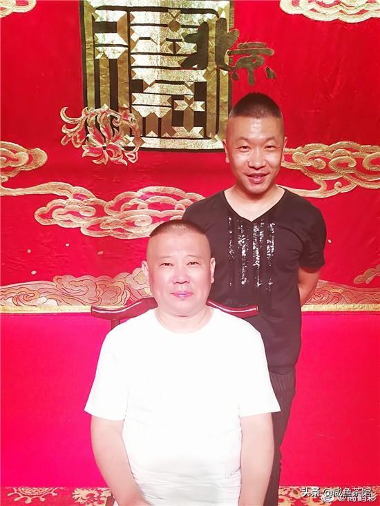 郭德纲的徒弟高鹤彩，在上海开设笑乐汇相声社，此人有何背景？