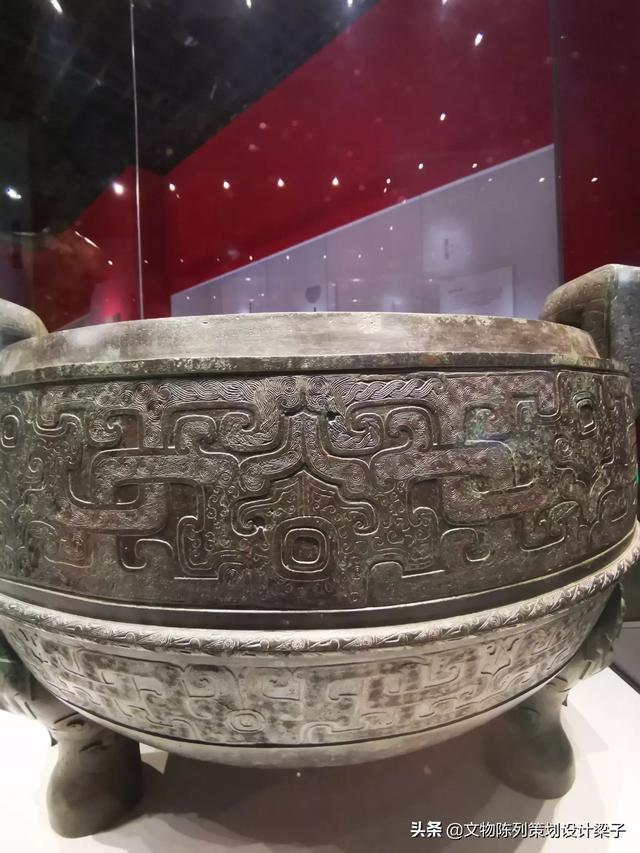 秦陵地宫:秦始皇陵地宫结构是什么样的？靠什么支撑庞大内部空间的？