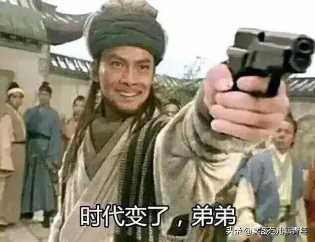 一万块钱和一个你最喜欢的明星的签名照你会选择哪个？