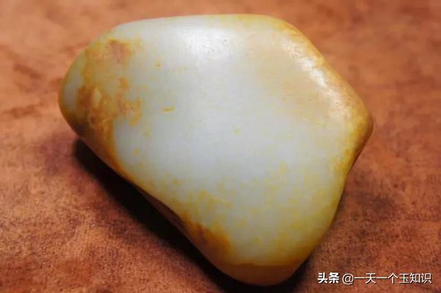 和田玉值得收藏吗,和田玉的收藏行家，为什么喜欢收藏籽料？