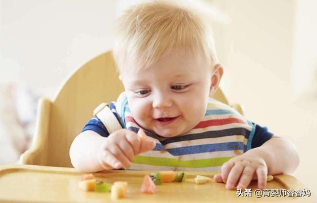 八个月宝宝辅食加肉要怎样做，八个月宝宝怎样添加辅食？