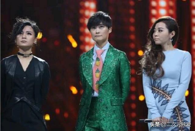 李宇春超女:曾经最受争议的超女李宇春曾轶可两人现状有何差异？