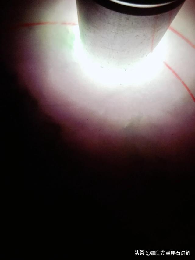 怎样才能买到好的玉手镯,买玉手镯在哪里买比较好，才能不买到假货？