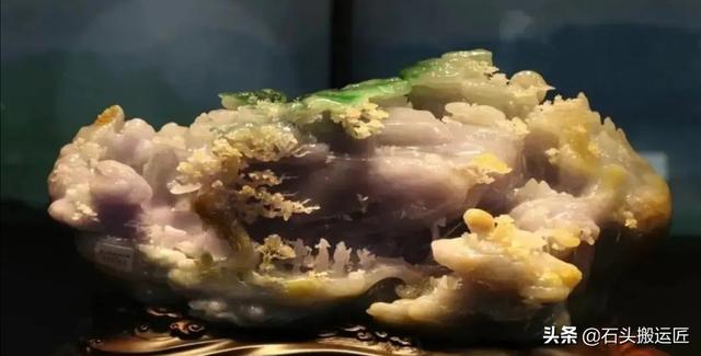 中国玉文化的心得,汉代玉器的总体风格是什么？