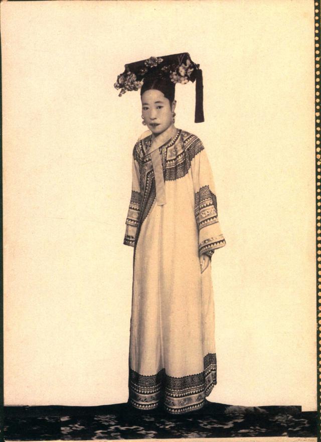 太监李莲英:李莲英是不是真正的太监？