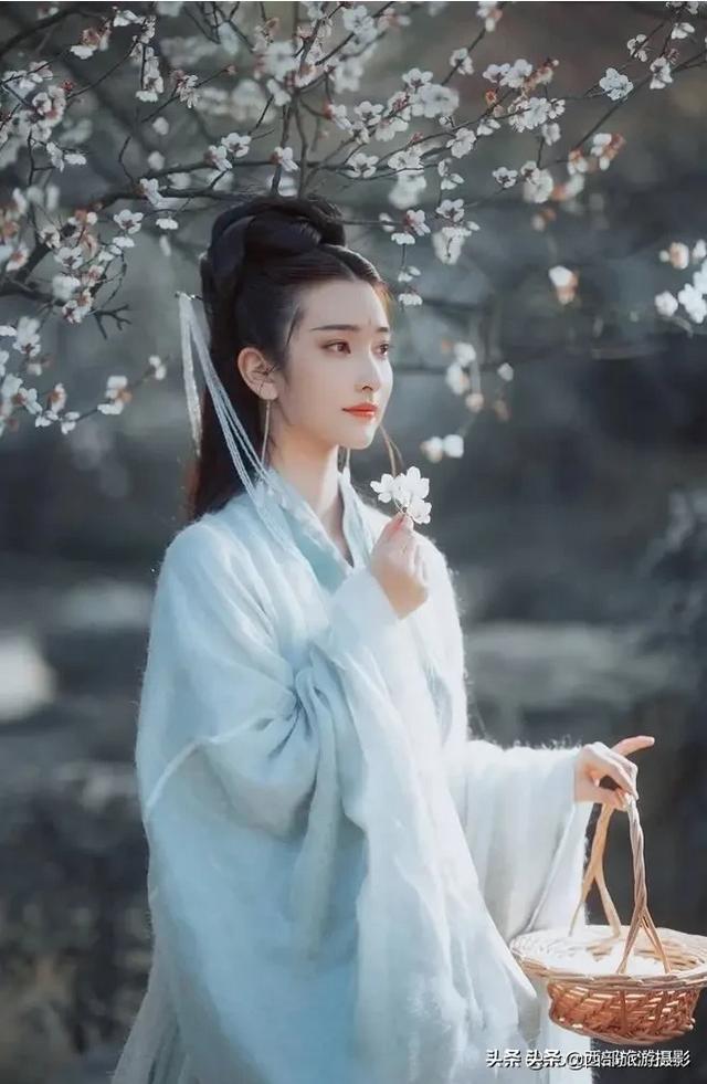 西施美容:秀色掩今古，荷花羞玉颜。如何拍摄出其意境美感？