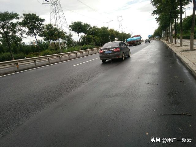 有没有女生有过憋尿的经历？