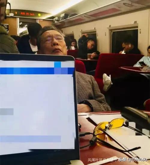 有人公开质疑钟南山院士,很多人表示很愤怒,你怎么看？