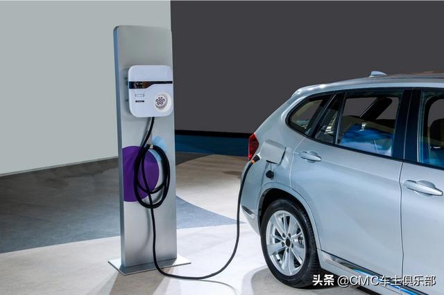 新能源电动汽车贵，电池到底有多贵？新能源汽车值得买吗？