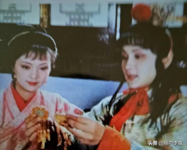 甄士隐:《红楼梦》里，为什么要安排甄士隐和甄宝玉这两个角色呢？