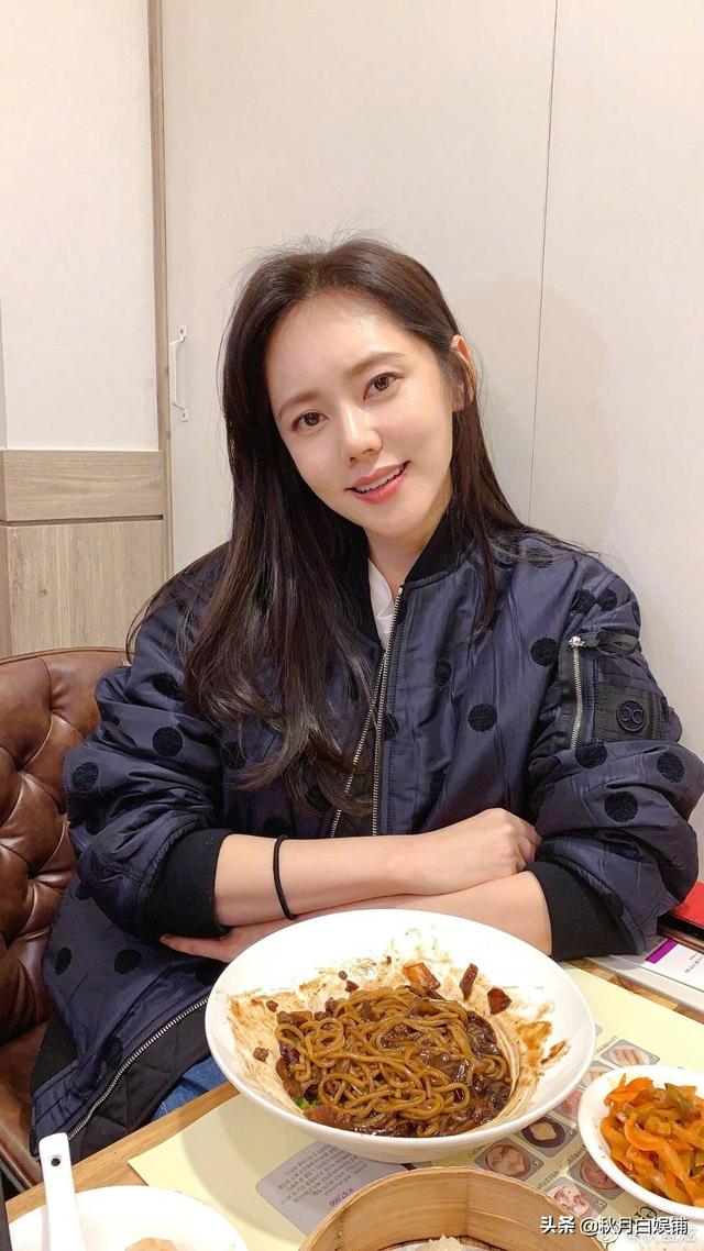 朴妮唛第一部:朴妮唛穿透明衣服的那部叫什么？