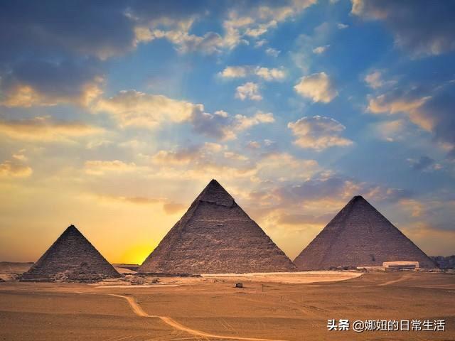 金字塔的疑问，埃及金字塔是否是外星人建造的