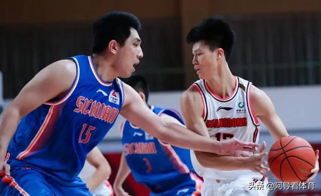广东VS四川，比赛结束后，威姆斯跳在徐杰身上撒娇，氛围其乐融融，你怎么看？