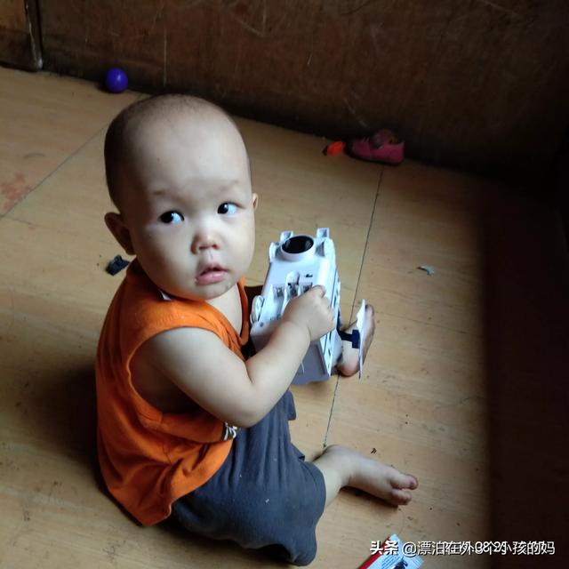 全职宝妈怎么可以边带孩子边工作的？