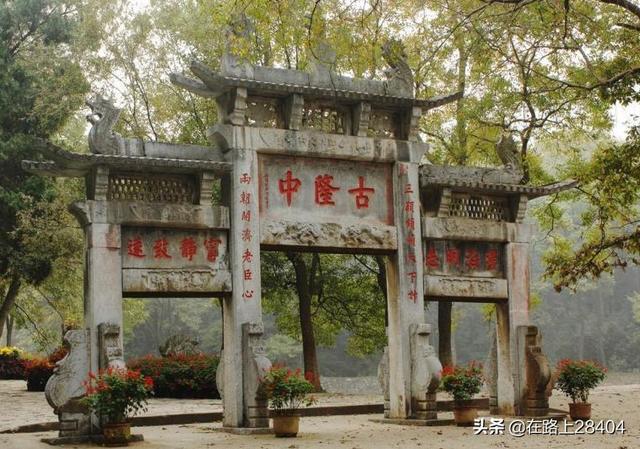 谷城承恩寺有灵异事件:襄阳周边哪个地方的秋色最浓且有看头？