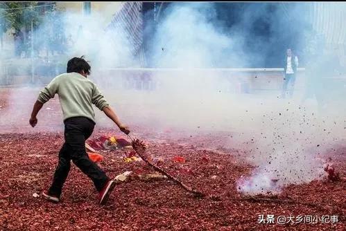 昆莱小雪人 刷小艺:生于不同年代的你，童年的年味是怎样的还记得吗？