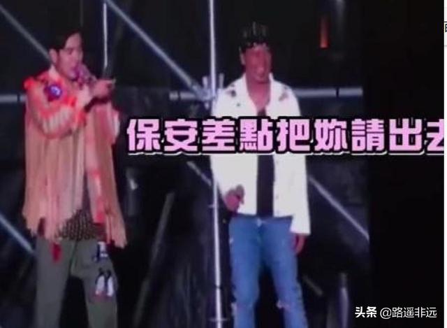 歌手胡月:演唱会上都发生过哪些搞笑的瞬间？