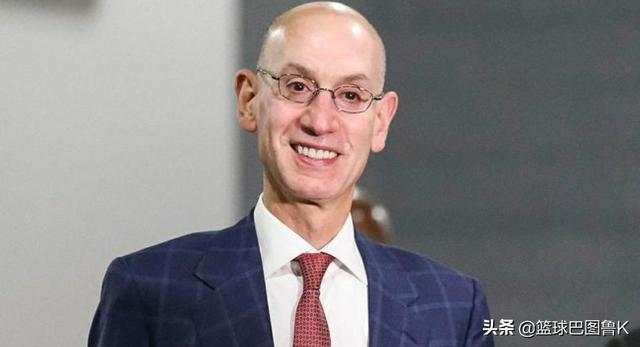 克劳福德邓肯:郭士强大闹赛场，比赛被迫中止8分钟，裁判为何不敢给技术犯规？