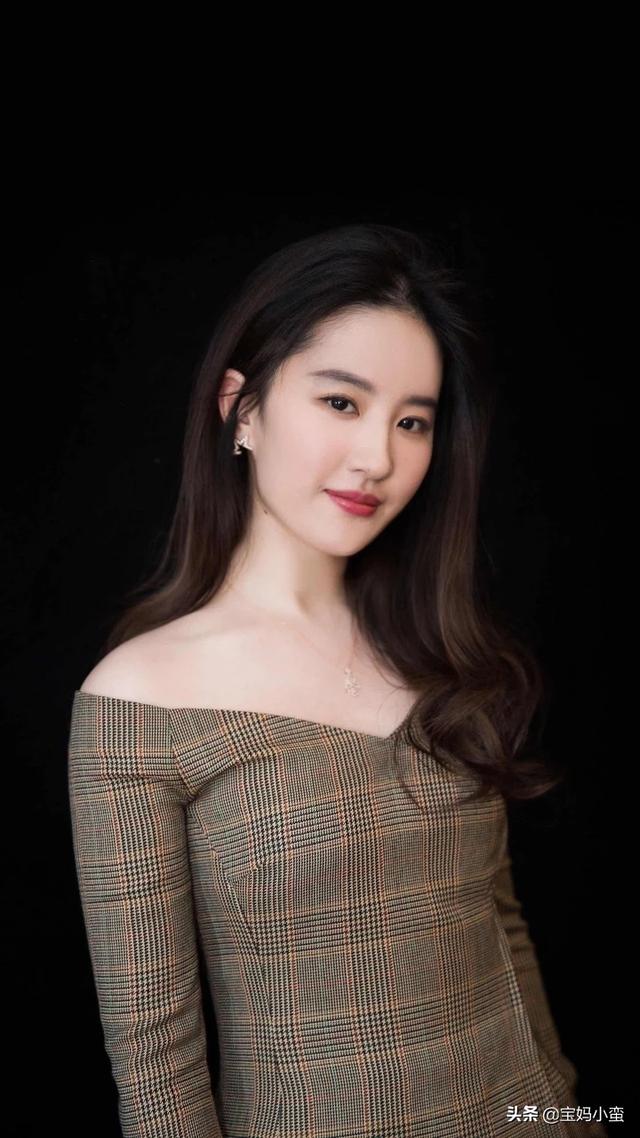 娶了个高度自卑,随时哭的老婆怎么办？