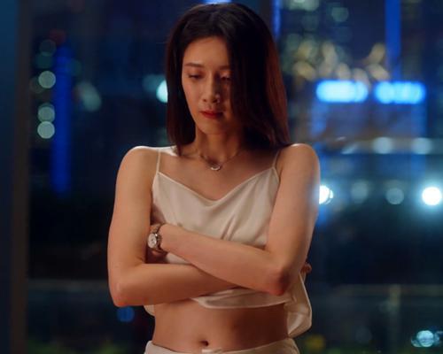 许放炮:江疏影在戏里当众做出此举动，30岁后为了出名都这么拼了？