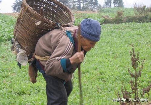 老烟斗灵异事件照骨镜:有哪些令人浑身发抖的故事？
