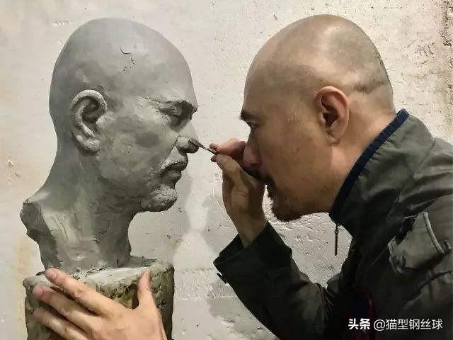 徐锦江，如何评价徐锦江的书画雕塑作品