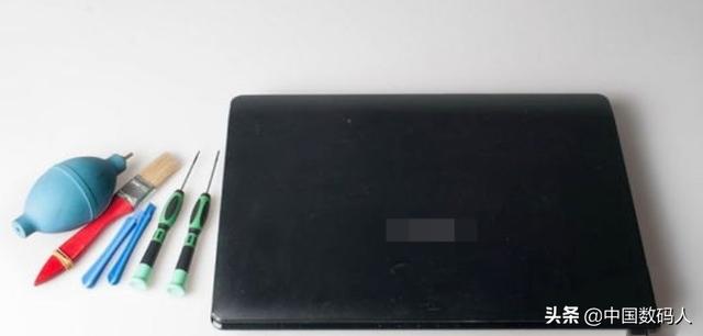 如何清理笔记本灰尘-清理笔记本风扇灰尘小技巧