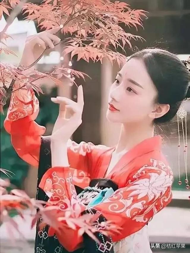 遇到一个好看的小哥哥，怎么搭讪，才能加到微信