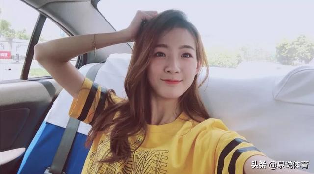 VS科特迪瓦，易建联11号球衣的美女主播，她是谁？起源是什么？
(图17)