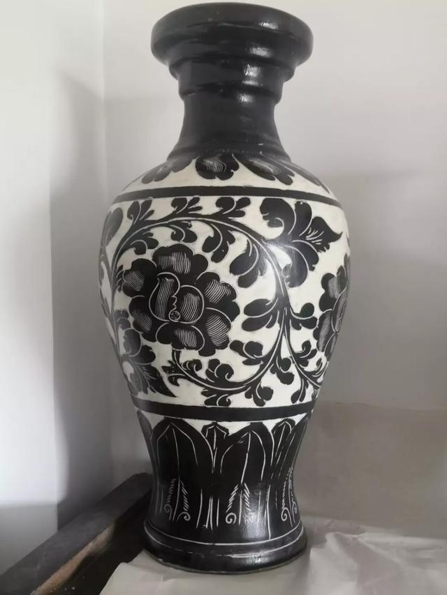 发几件价格几百万到几个亿的精品瓷器的图片，来对比交流下如何？