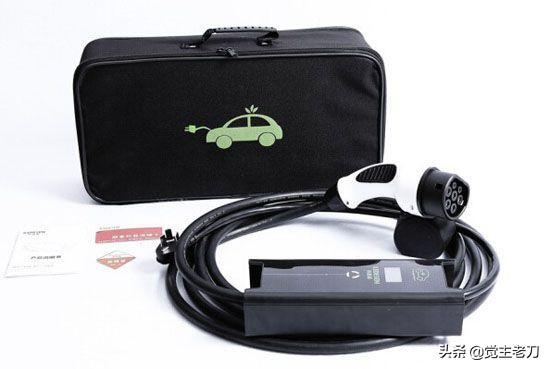 电动汽车充电宝，你们见过最搞笑的电动汽车充电方式是什么