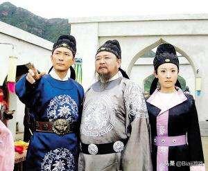 《神探狄仁杰》中上司狄仁杰为什么要经常对下属李元芳说“元芳,你怎么看”？